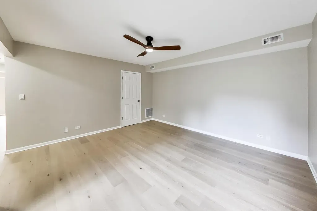 101 Indian Trail Westmont IL 60559