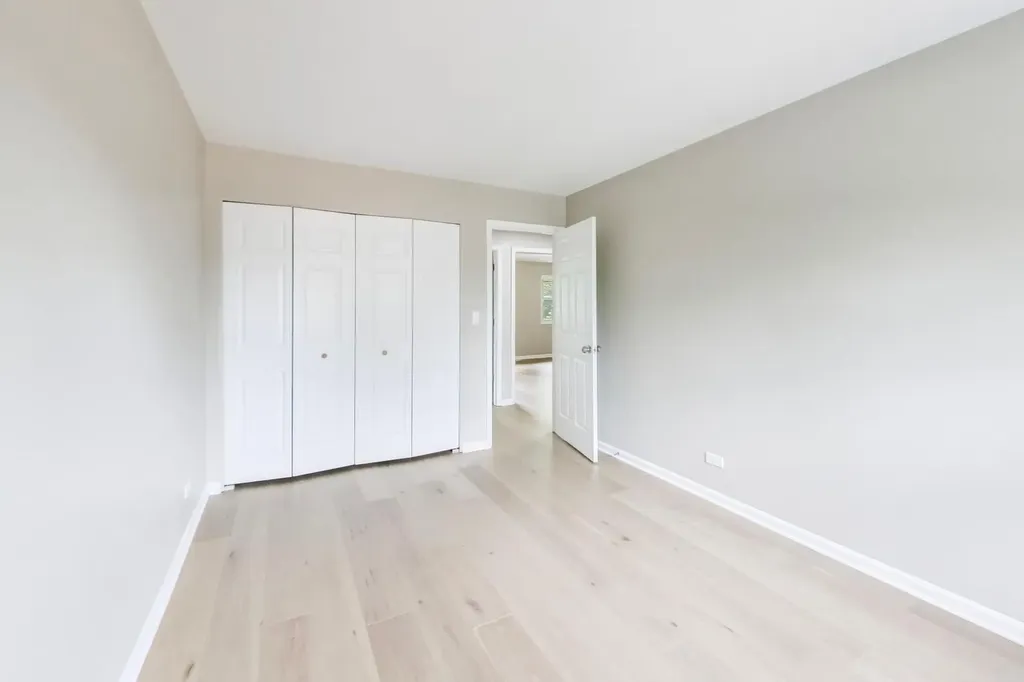 101 Indian Trail Westmont IL 60559