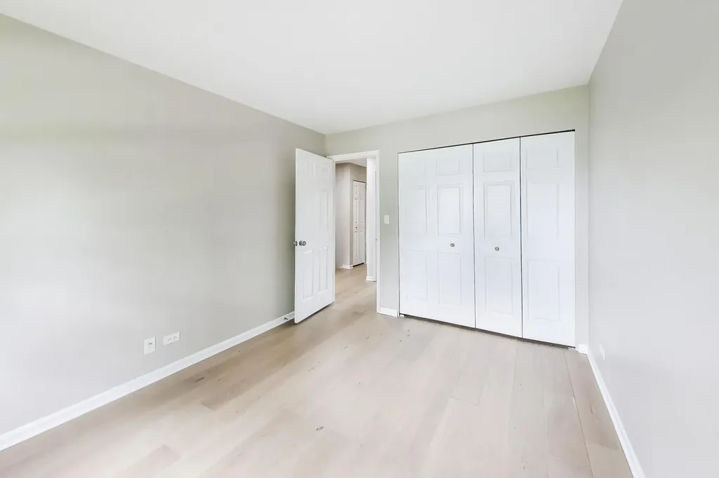 101 Indian Trail Westmont IL 60559