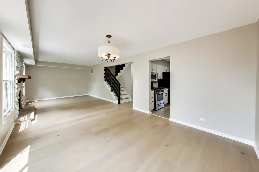 101 Indian Trail Westmont IL 60559