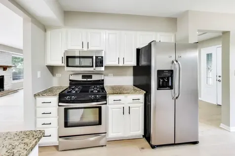 101 Indian Trail Westmont IL 60559