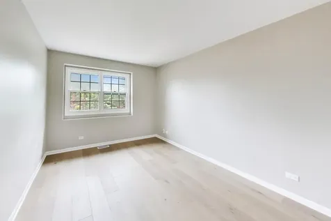 101 Indian Trail Westmont IL 60559