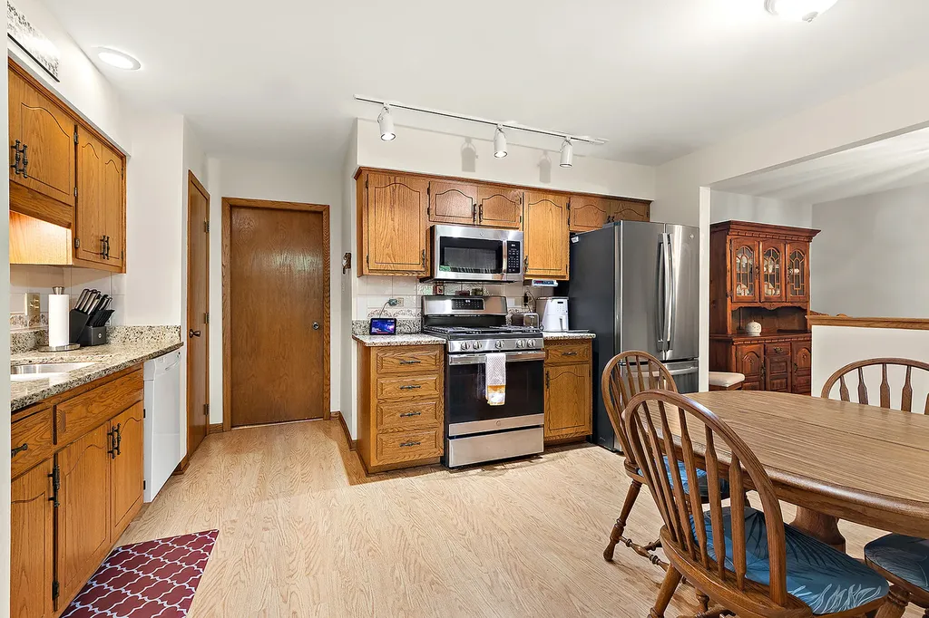 18059 Florida Court Orland Park IL 60467