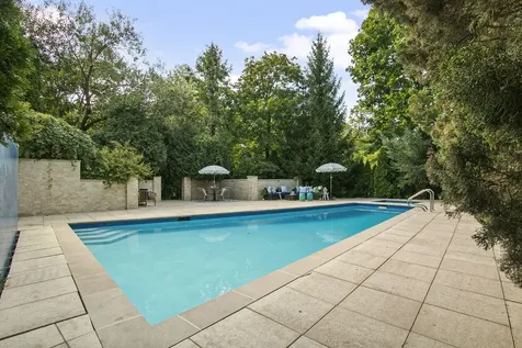 1015 Sheridan Road Winnetka IL 60093