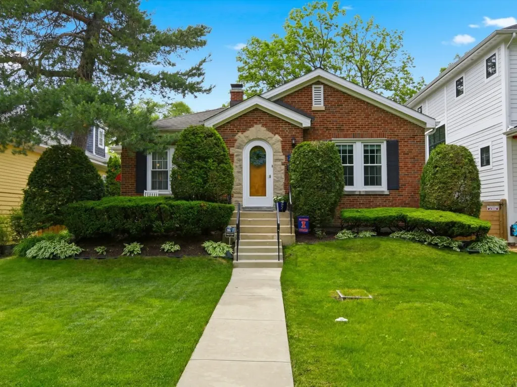 708 South Vine Avenue Park Ridge IL 60068