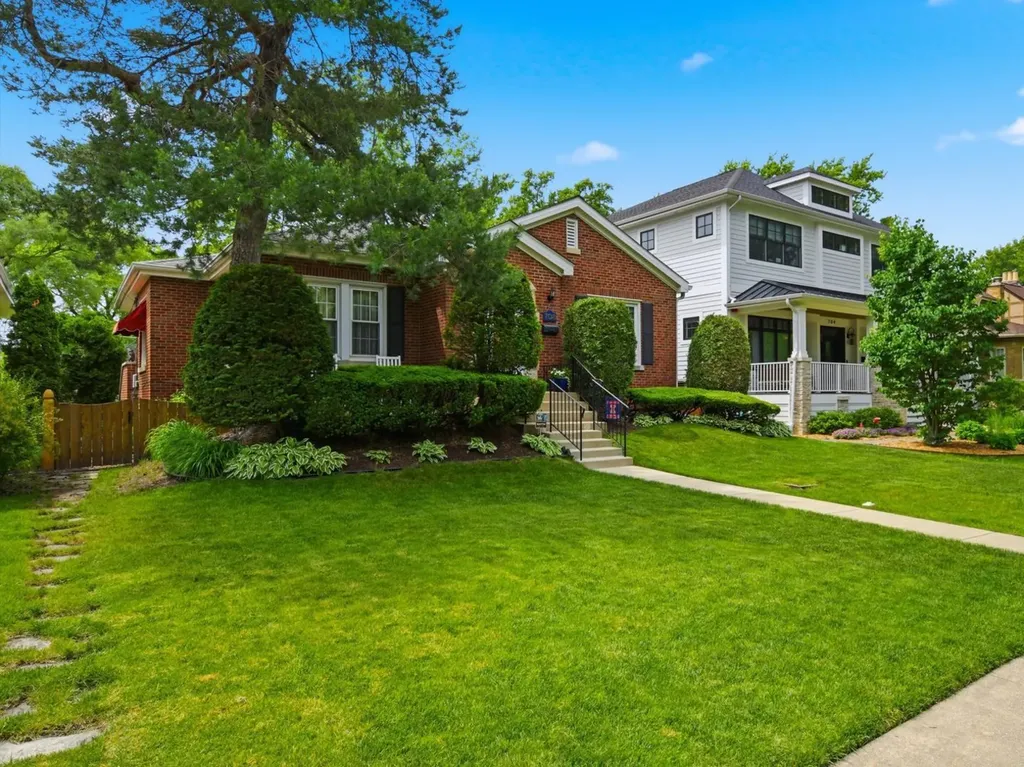 708 South Vine Avenue Park Ridge IL 60068