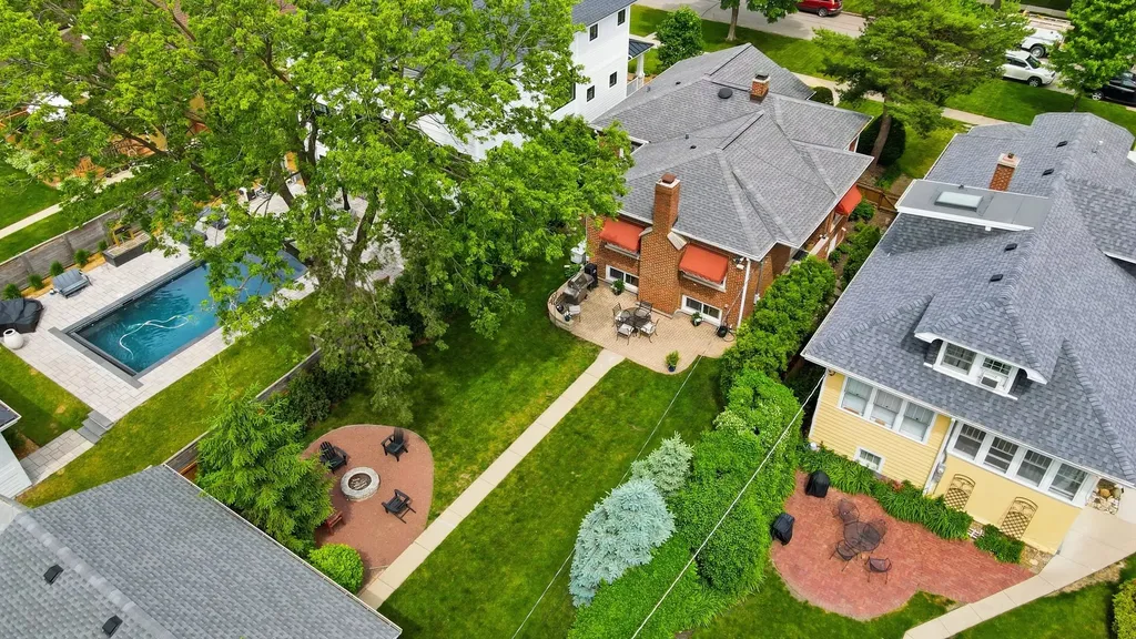 708 South Vine Avenue Park Ridge IL 60068