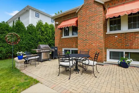 708 South Vine Avenue Park Ridge IL 60068