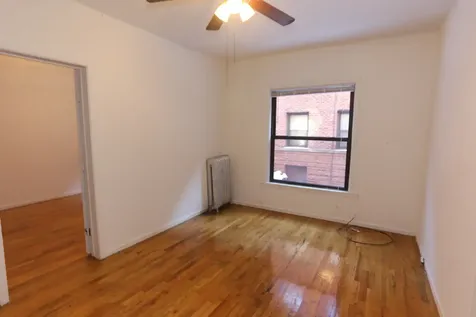 933 West Sunnyside Avenue Chicago IL 60640