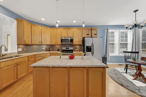 4001 Whitehall Lane Algonquin IL 60102