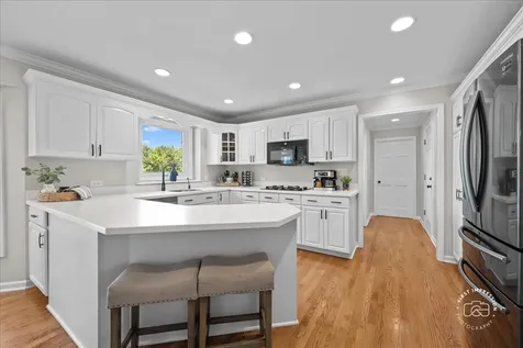 39W016 West Hilltop Drive St. Charles IL 60175