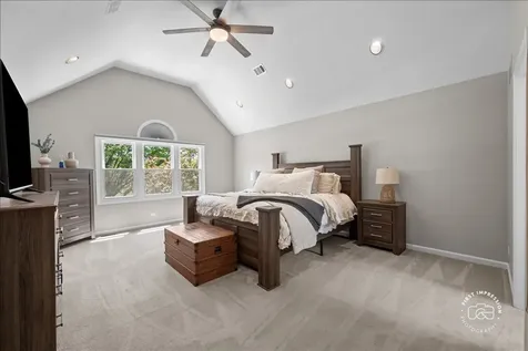 39W016 West Hilltop Drive St. Charles IL 60175