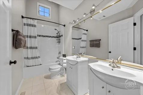 39W016 West Hilltop Drive St. Charles IL 60175