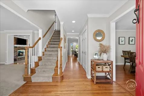 39W016 West Hilltop Drive St. Charles IL 60175