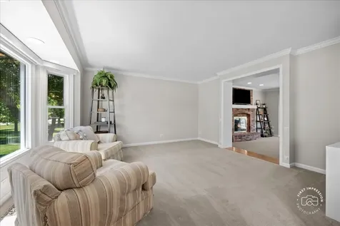 39W016 West Hilltop Drive St. Charles IL 60175