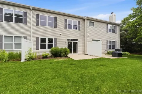 398 Chesapeake Lane Oswego IL 60543