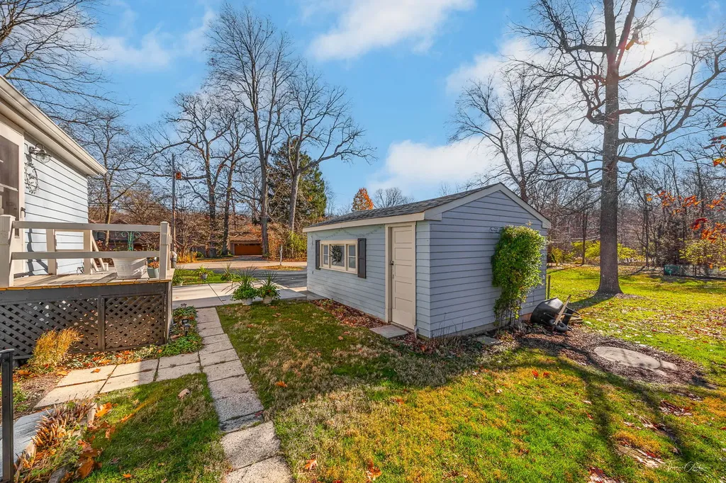 1901 Curtiss Street Downers Grove IL 60515