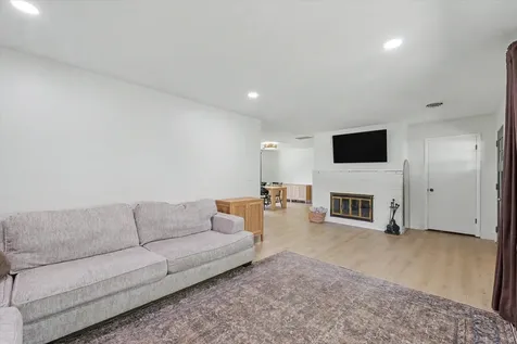 1812 Joni Leann Court Urbana IL 61802