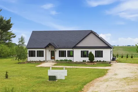 10438 West 1000s Road Bonfield IL 60913