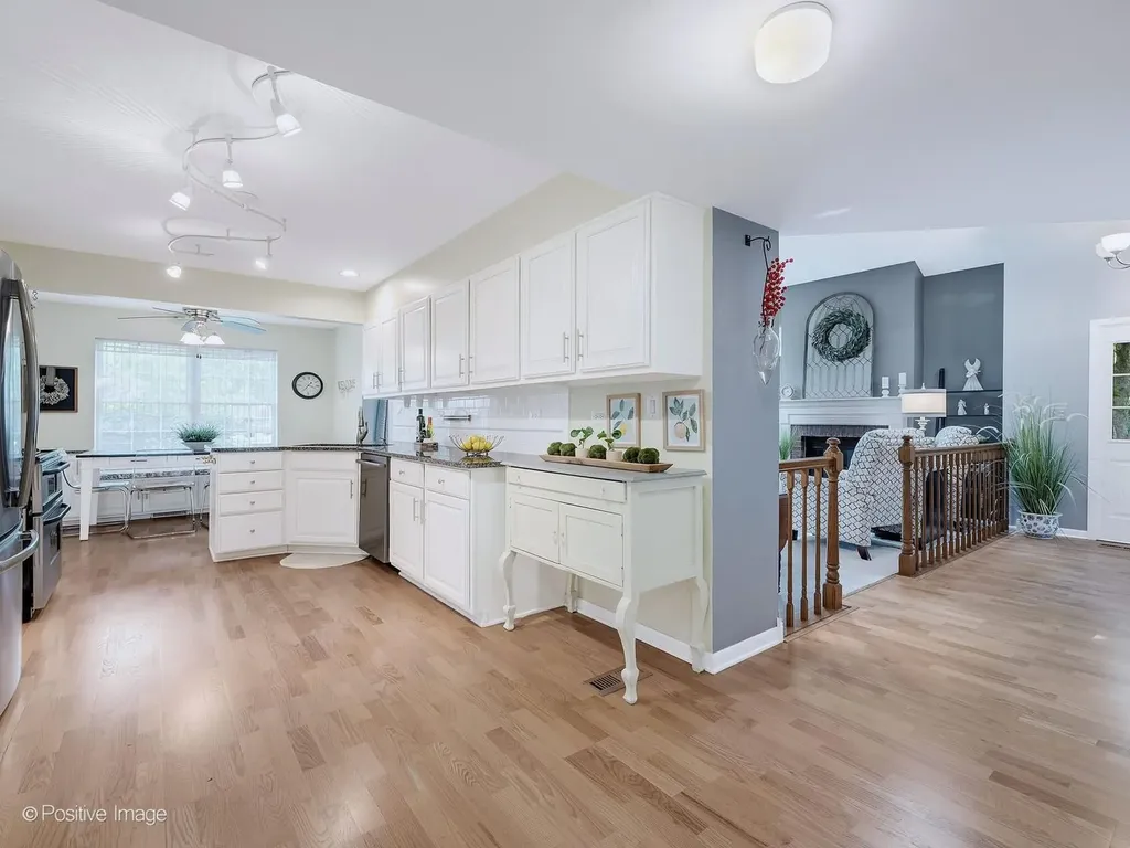 30W032 Laurel Court Warrenville IL 60555