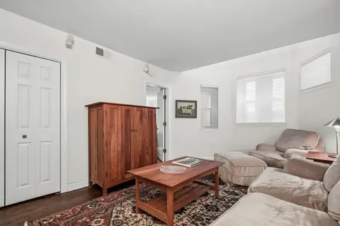 23 East Goethe Street Chicago IL 60610