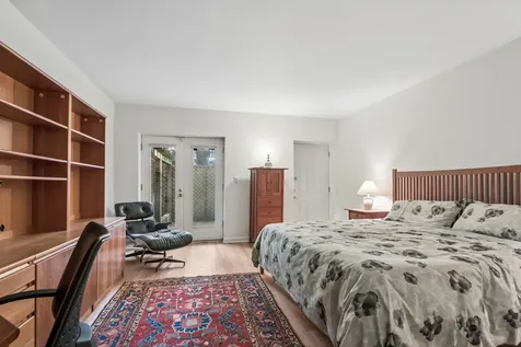 23 East Goethe Street Chicago IL 60610