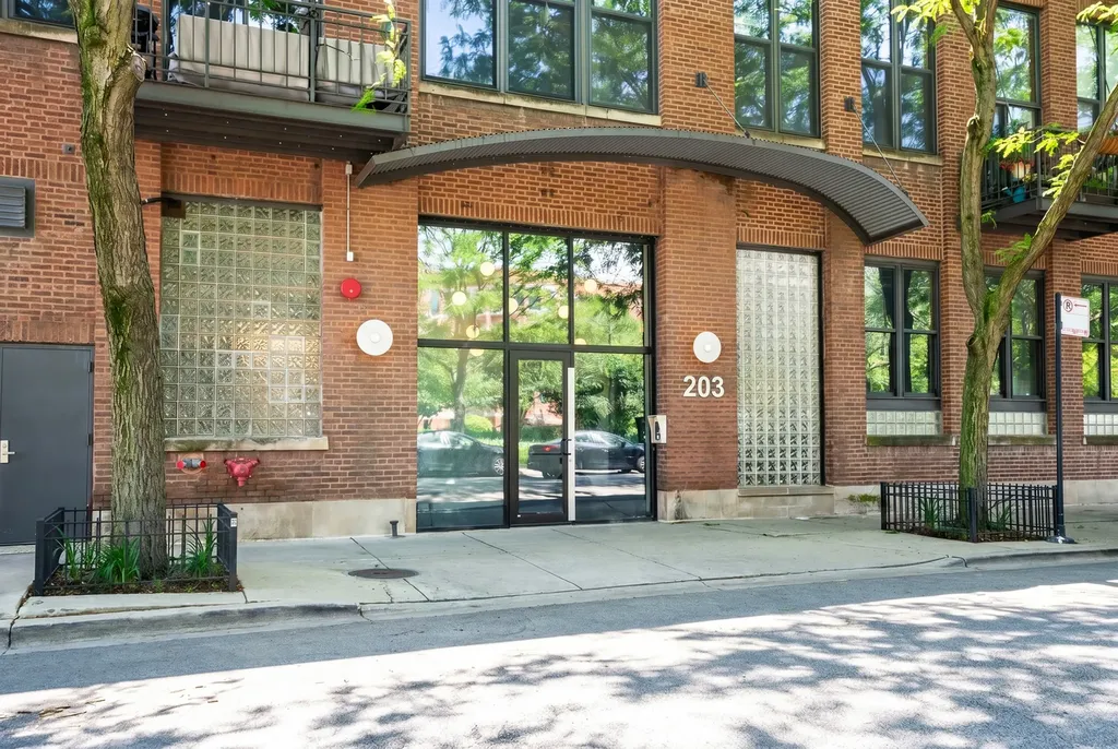 203 South Sangamon Street Chicago IL 60607