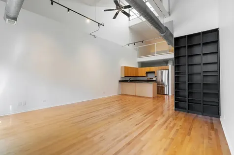 203 South Sangamon Street Chicago IL 60607