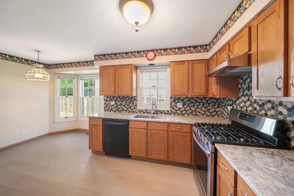 1003 Harvest Drive Antioch IL 60002