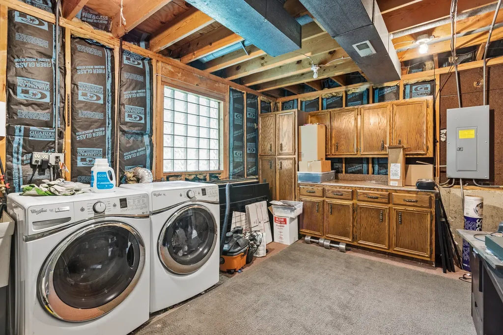 2214 Hamilton Lane Darien IL 60561