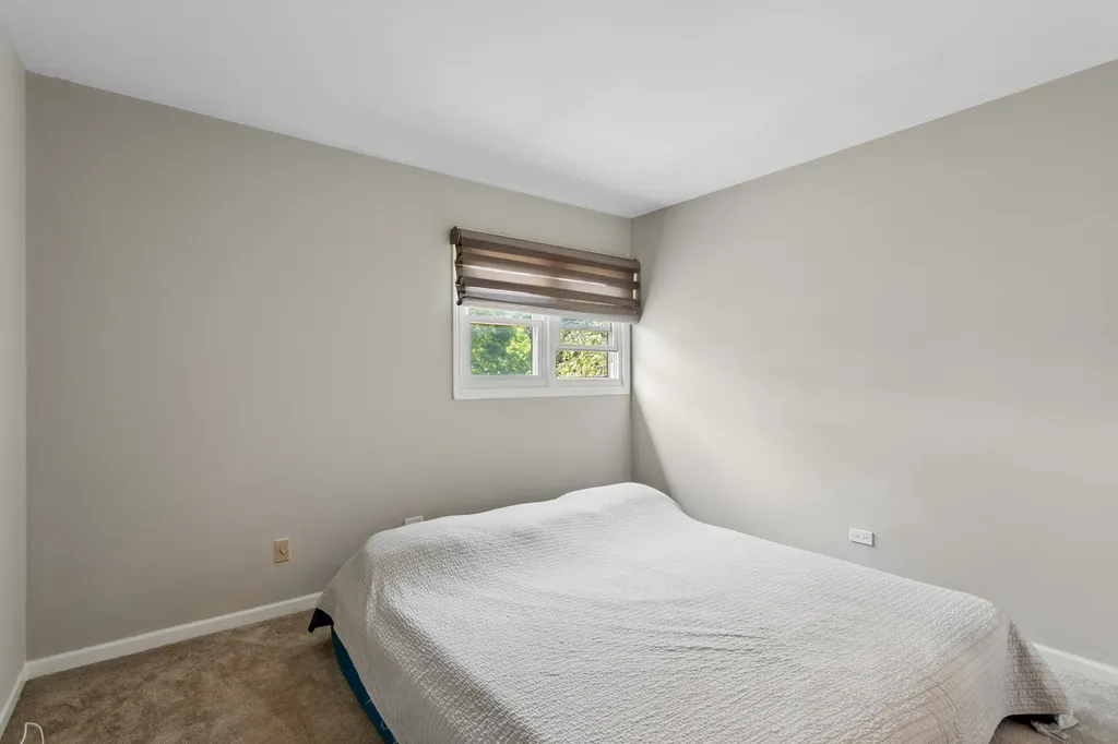 2214 Hamilton Lane Darien IL 60561