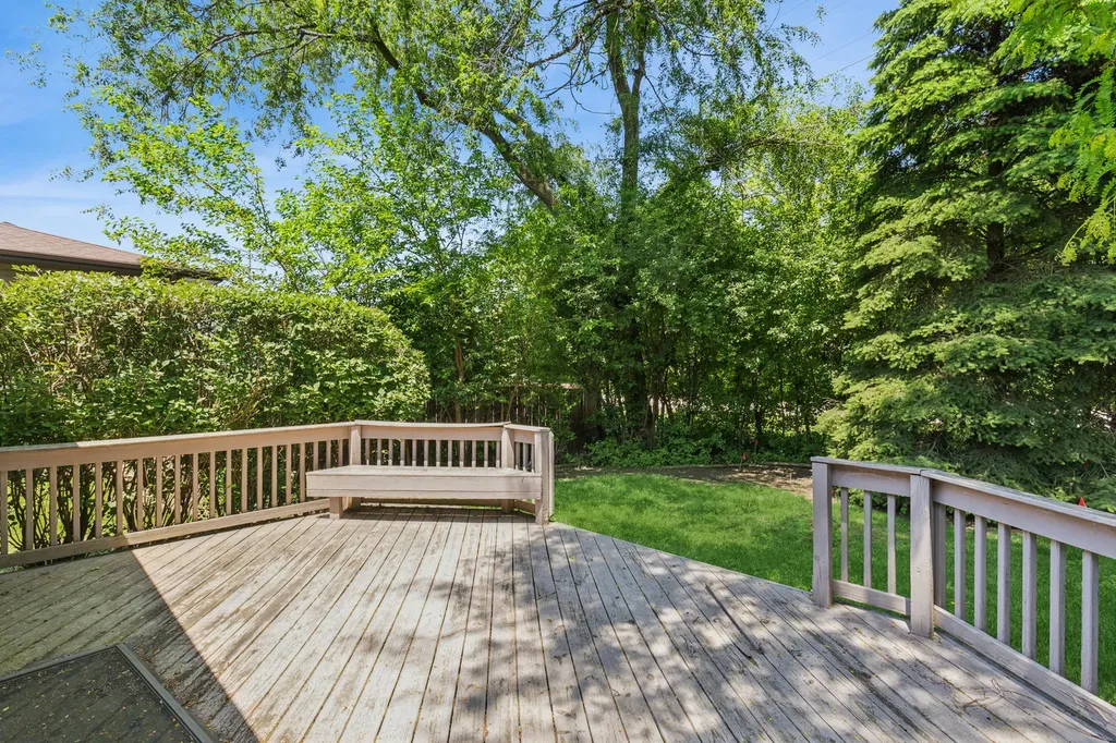 2214 Hamilton Lane Darien IL 60561