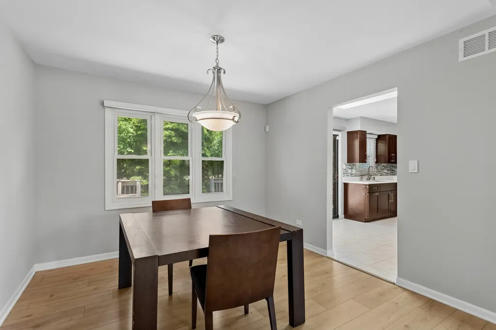 2214 Hamilton Lane Darien IL 60561