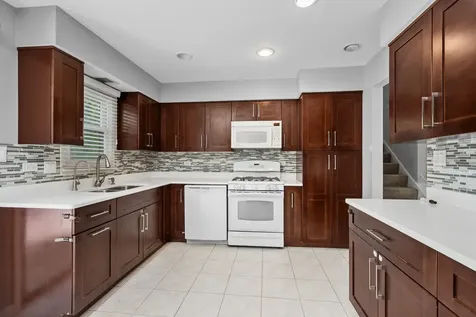 2214 Hamilton Lane Darien IL 60561