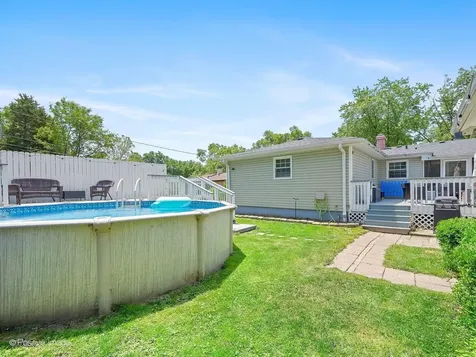 7665 Sprucewood Avenue Woodridge IL 60517