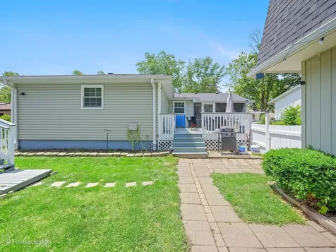 7665 Sprucewood Avenue Woodridge IL 60517