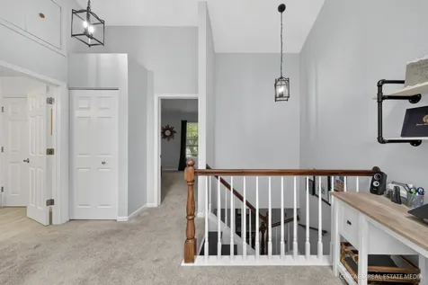 808 Castleton Court Mundelein IL 60060