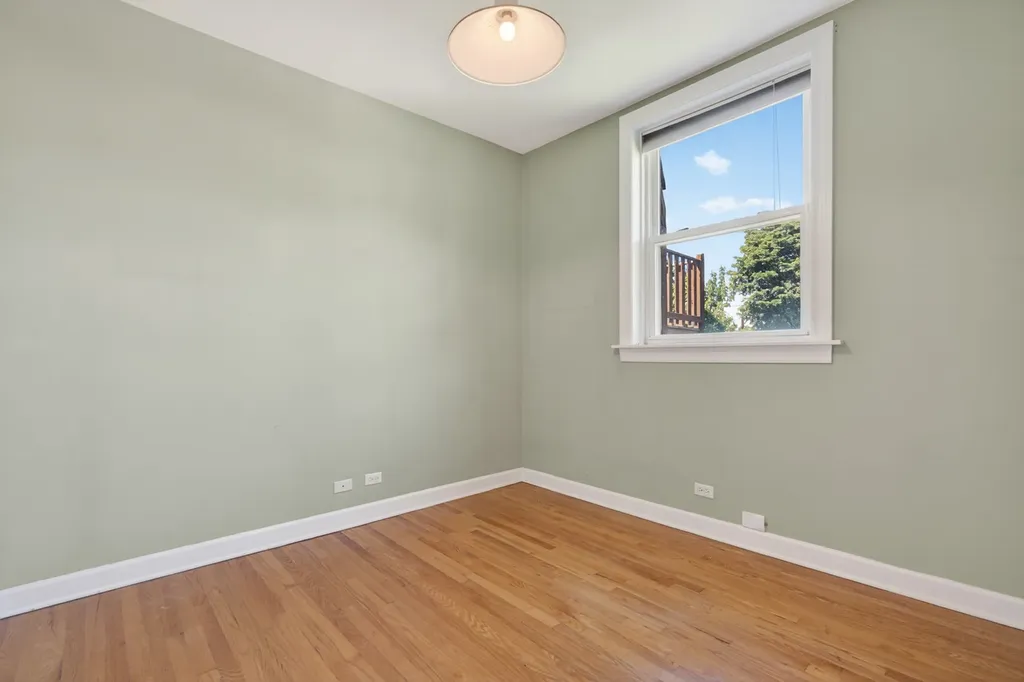 4308 West Waveland Avenue Chicago IL 60641