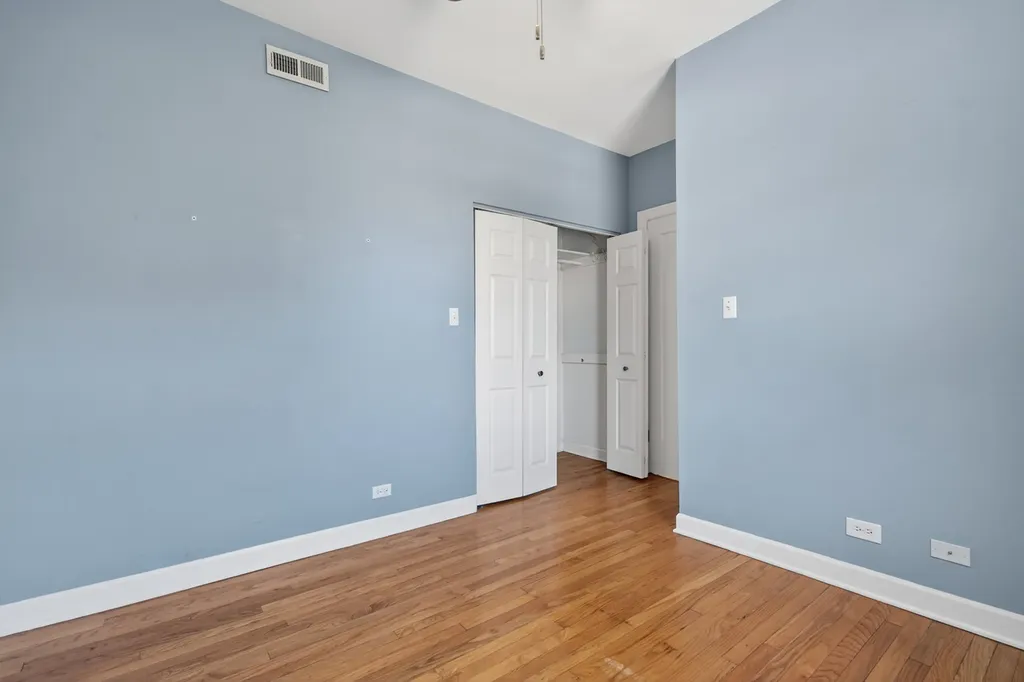 4308 West Waveland Avenue Chicago IL 60641