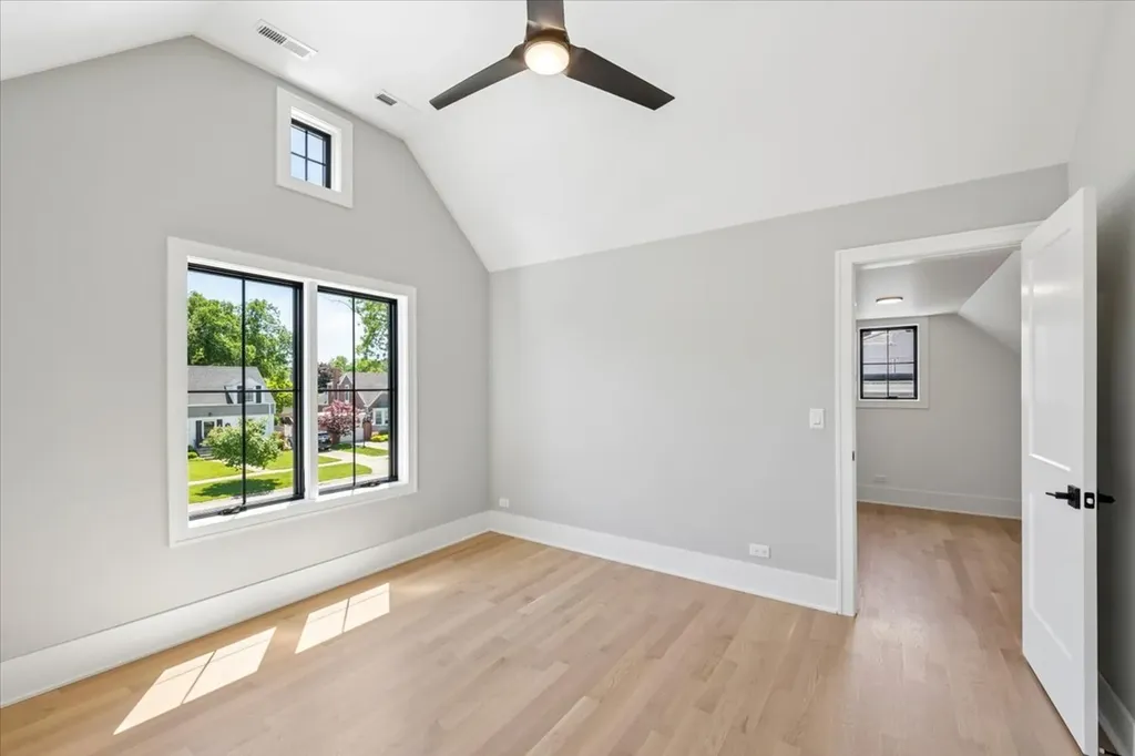 1404 South Ashland Avenue Park Ridge IL 60068