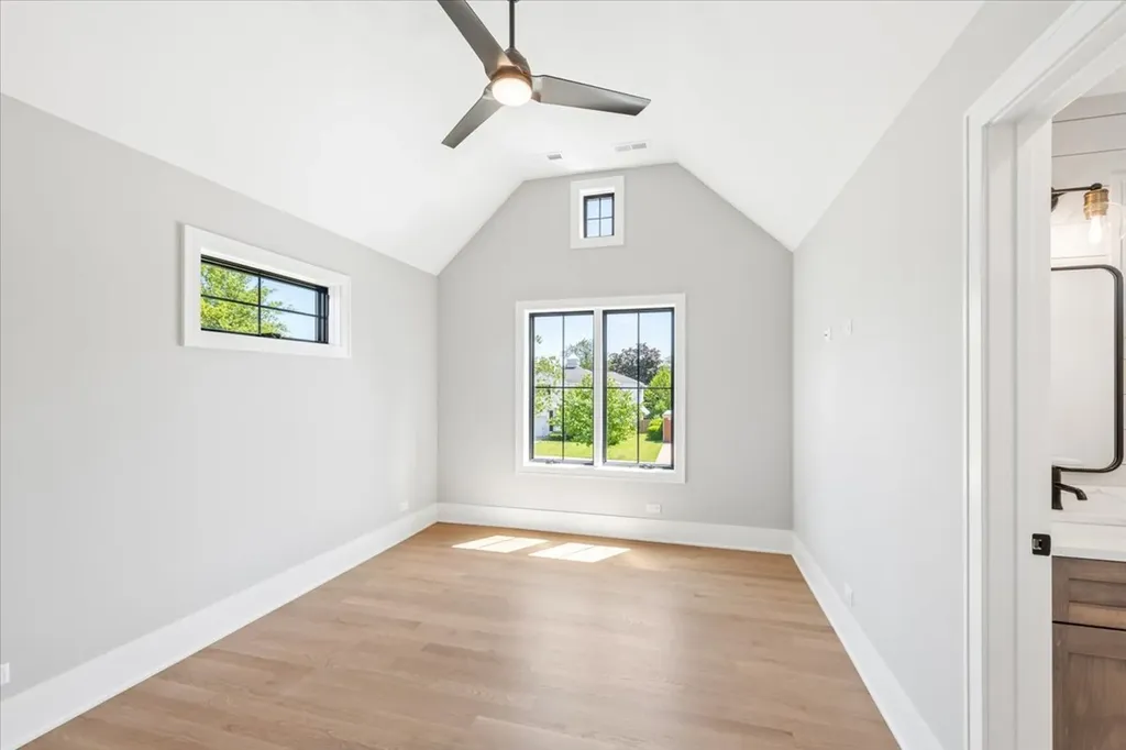 1404 South Ashland Avenue Park Ridge IL 60068