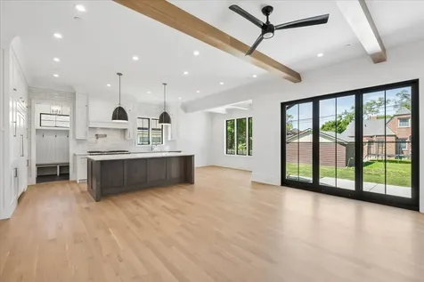 1404 South Ashland Avenue Park Ridge IL 60068
