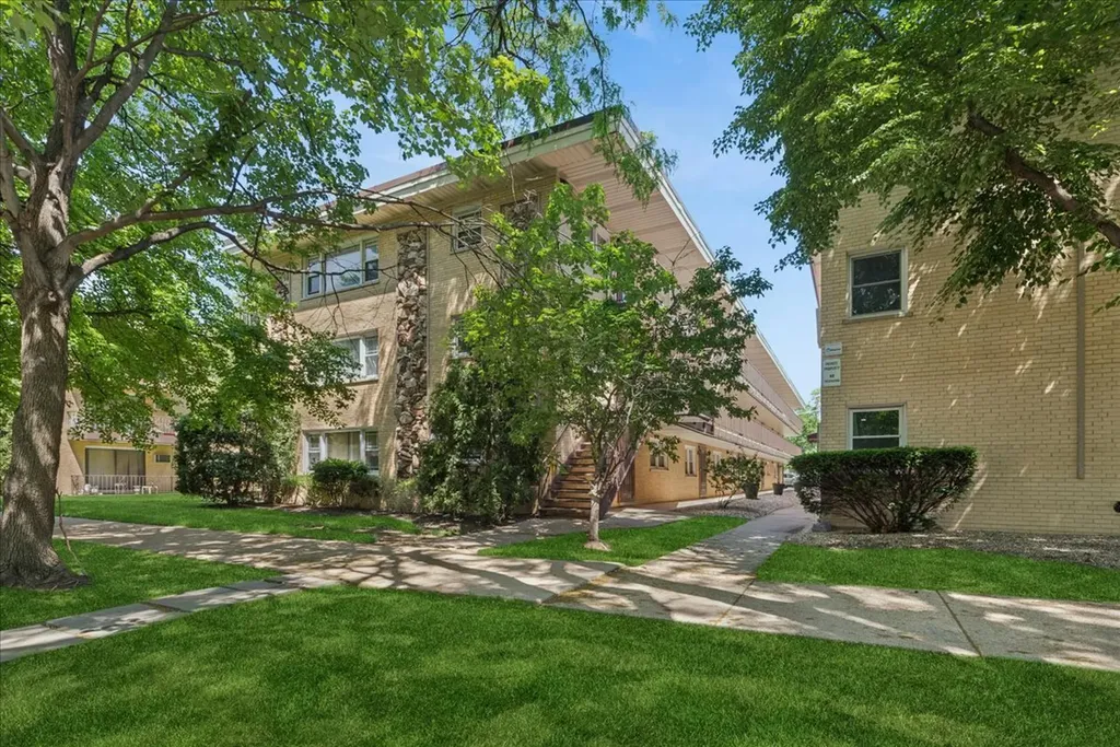 5332 West Windsor Avenue Chicago IL 60630