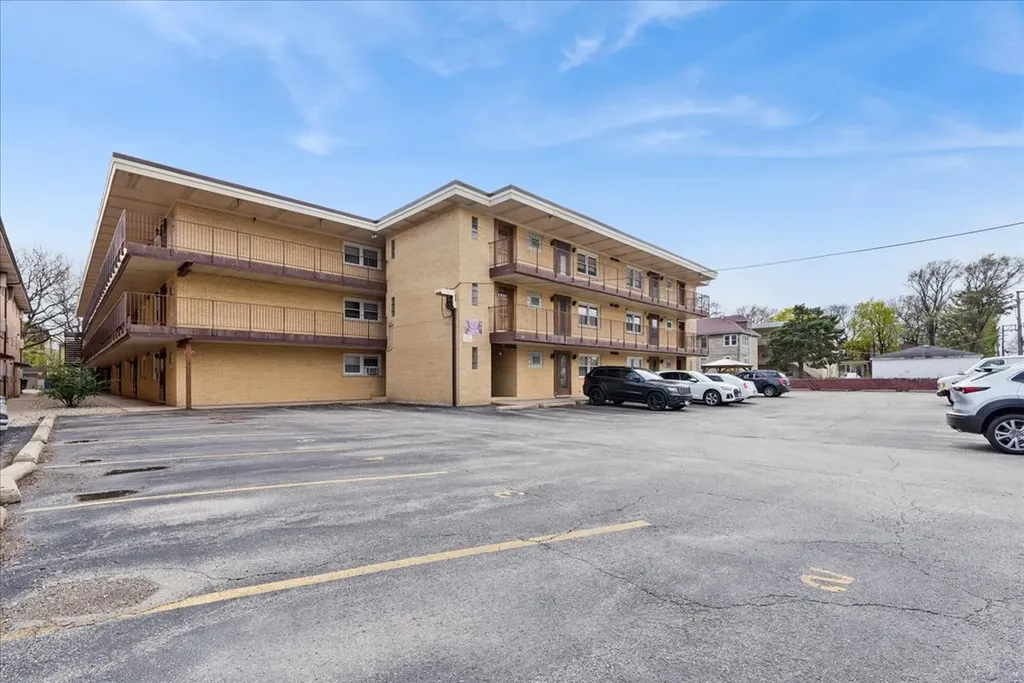 5332 West Windsor Avenue Chicago IL 60630