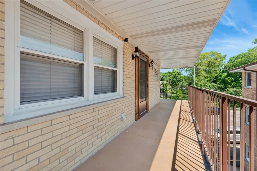 5332 West Windsor Avenue Chicago IL 60630