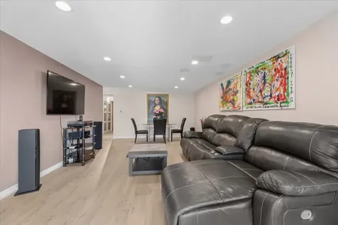 5332 West Windsor Avenue Chicago IL 60630