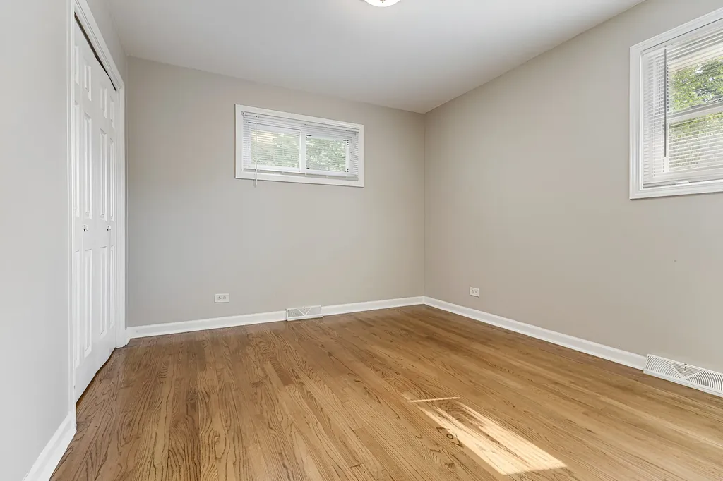 407 North West Avenue Elmhurst IL 60126