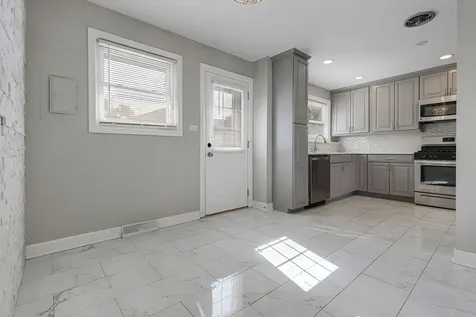 407 North West Avenue Elmhurst IL 60126