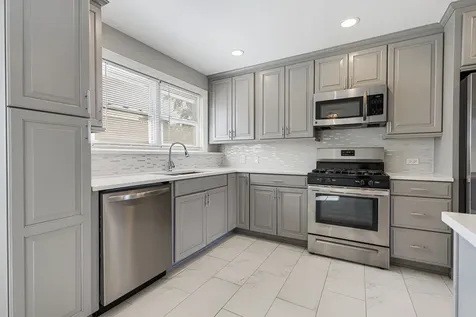 407 North West Avenue Elmhurst IL 60126