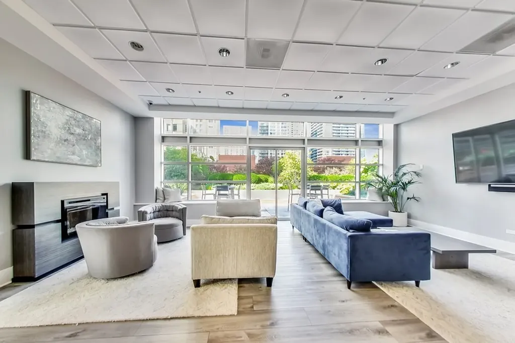 545 North Dearborn Street Chicago IL 60654
